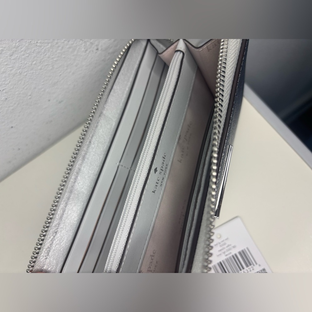 KATE SPADE BRAND NEW IN BOX SILVER KENZIE METALLIC ZIPPER WALLET CLUTCH - Picture 6 of 9